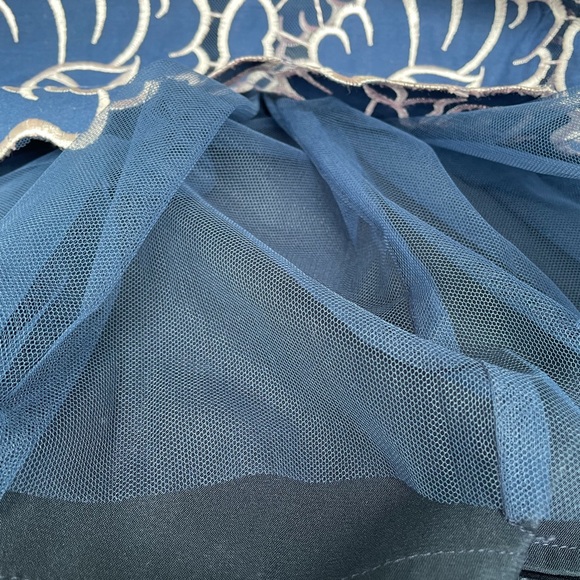 Moss & Spy Primrose dress - Picture 8 of 10